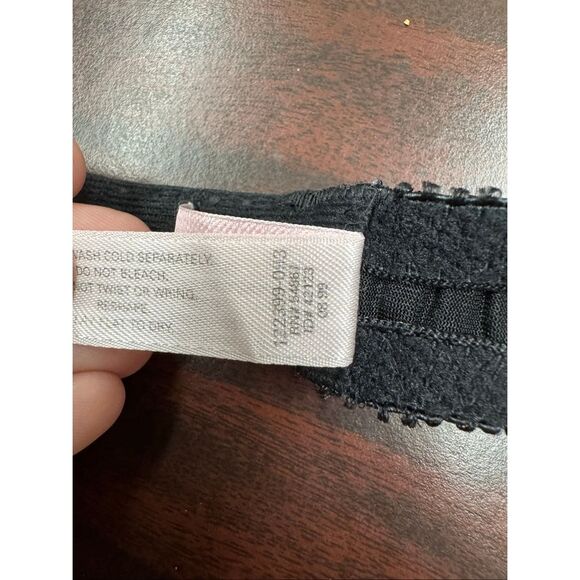 Vintage Victoria’s Secret Black Bra with Removable Pads and Lace Size 36B - Picture 8 of 8
